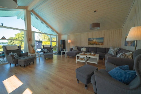 Foto van Vakantiehuis met zwembad en sauna aan het Duemmermeer - LivingRoom