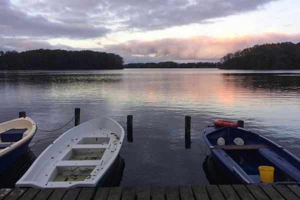 Foto van Vakantiehuis met zwembad en sauna aan het Duemmermeer - Water view