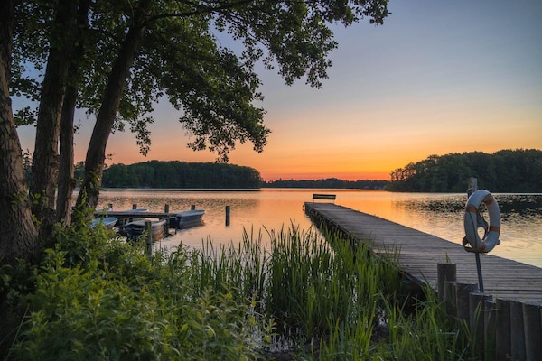 Foto van Vakantiehuis met zwembad en sauna aan het Duemmermeer - Water view