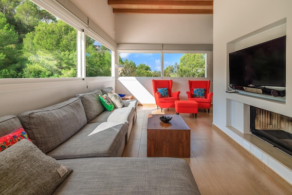 Foto van Gezellige villa in St Josep met privé zwembad - Vakantiehuis in San José - LivingRoom