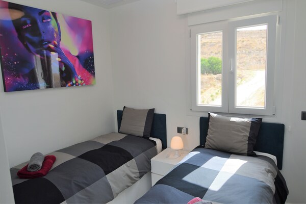 Foto van Rojales Verblijf met Tuin - Vakantiehuis in Rojales - BedRoom