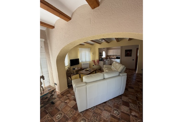 Foto van Benissa Villa met zwembad - Vakantiehuis in Benissa - LivingRoom