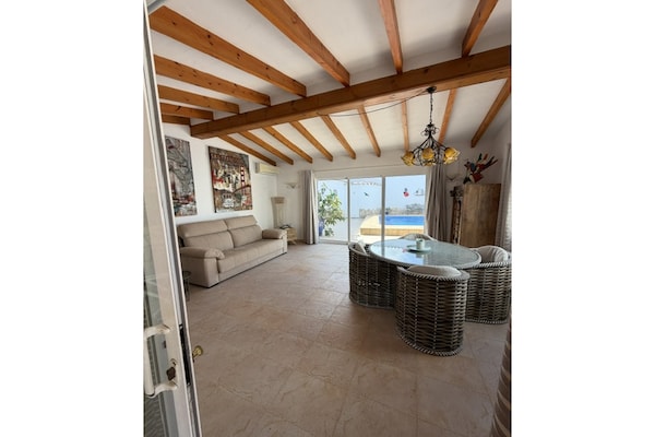 Foto van Benissa Villa met zwembad - Vakantiehuis in Benissa - LivingRoom
