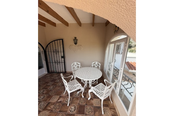 Foto van Benissa Villa met zwembad - Vakantiehuis in Benissa - TerraceBalcony