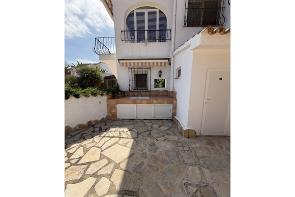 Foto van Benissa Villa met zwembad - Vakantiehuis in Benissa - ExteriorSummer