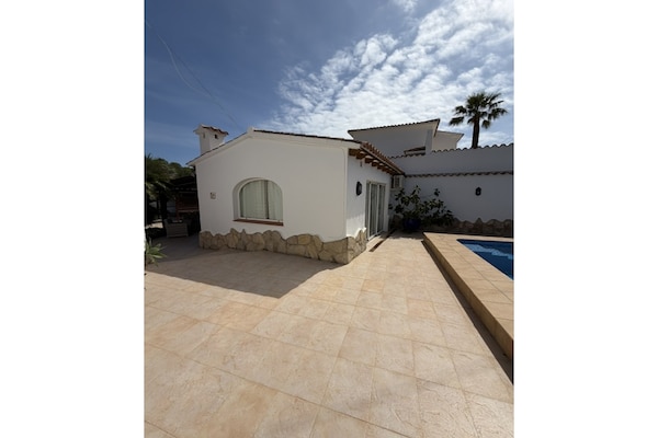 Foto van Benissa Villa met zwembad - Vakantiehuis in Benissa - ExteriorSummer