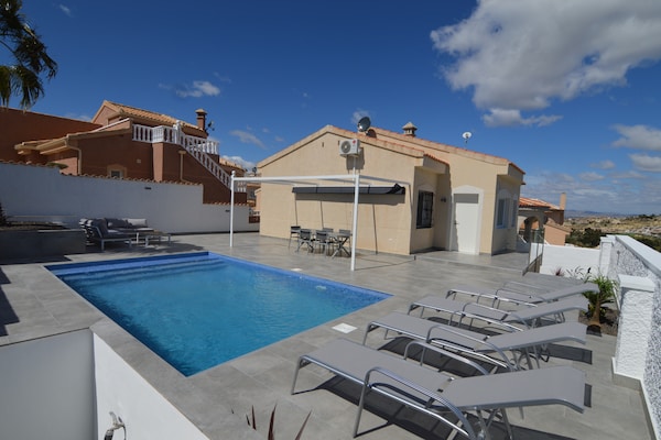 Foto van Vakantiehuis Rojales bij Golfbaan - Vakantiehuis in Rojales, Ciudad Quesada - ExteriorSummer