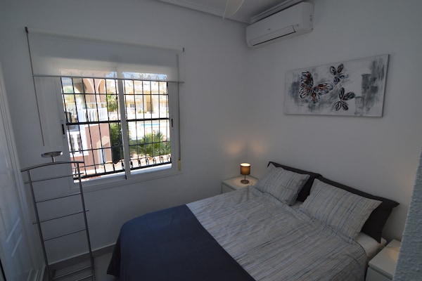 Foto van Vakantiehuis Rojales bij Golfbaan - Vakantiehuis in Rojales, Ciudad Quesada - BedRoom