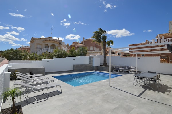 Foto van Vakantiehuis Rojales bij Golfbaan - Vakantiehuis in Rojales, Ciudad Quesada - ExteriorSummer