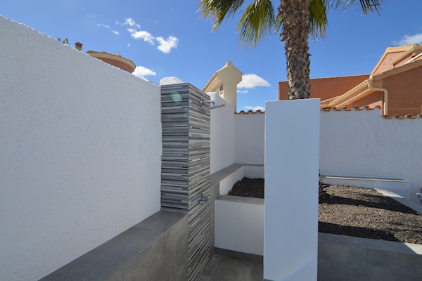 Foto van Vakantiehuis Rojales bij Golfbaan - Vakantiehuis in Rojales, Ciudad Quesada - GardenSummer