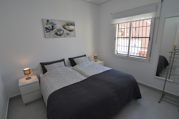 Foto van Vakantiehuis Rojales bij Golfbaan - Vakantiehuis in Rojales, Ciudad Quesada - BedRoom