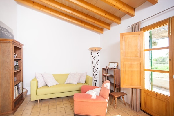 Foto van Tramuntana Retreat & Zwembad - Vakantiehuis in Selva, Illes Balears - LivingRoom