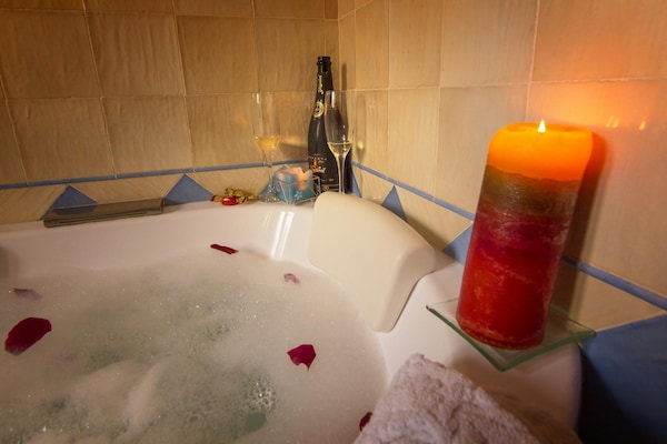 Foto van Romantisch toevluchtsoord met zwembad en jacuzzi - Vakantiehuis in Almeria - Ambiance