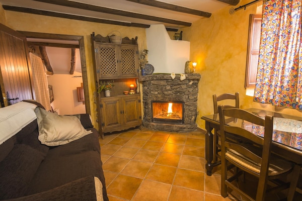 Foto van Romantisch toevluchtsoord met zwembad en jacuzzi - Vakantiehuis in Almeria - LivingRoom
