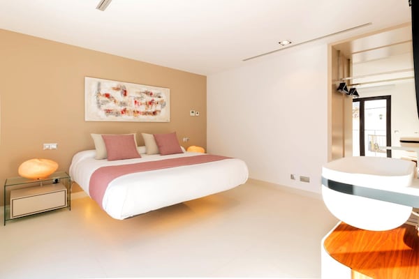 Foto van Villa in Búger met Dakzwembad en Uitzicht - Vakantiehuis in Búger - BedRoom