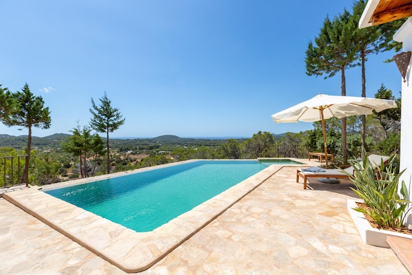 Foto van Vakantiehuis met privé zwembad - Vakantiehuis in San Carlos - PoolOfHouse