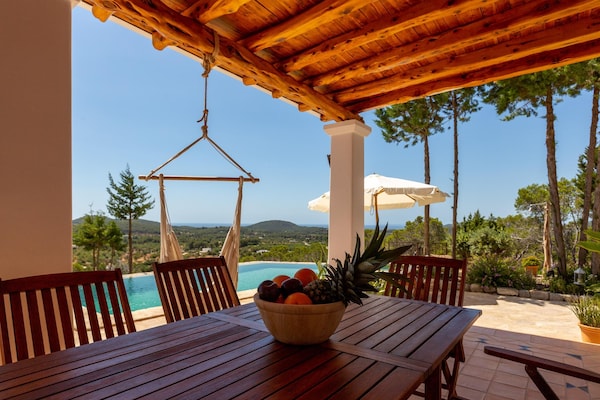 Foto van Vakantiehuis met privé zwembad - Vakantiehuis in San Carlos - TerraceBalcony