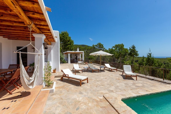 Foto van Vakantiehuis met privé zwembad - Vakantiehuis in San Carlos - TerraceBalcony