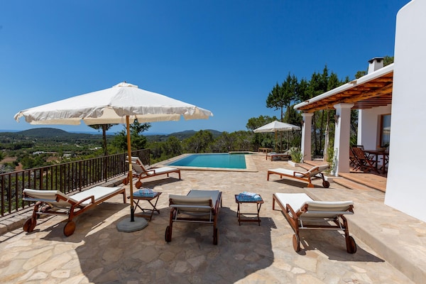Foto van Vakantiehuis met privé zwembad - Vakantiehuis in San Carlos - TerraceBalcony