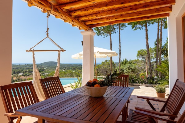 Foto van Vakantiehuis met privé zwembad - Vakantiehuis in San Carlos - TerraceBalcony