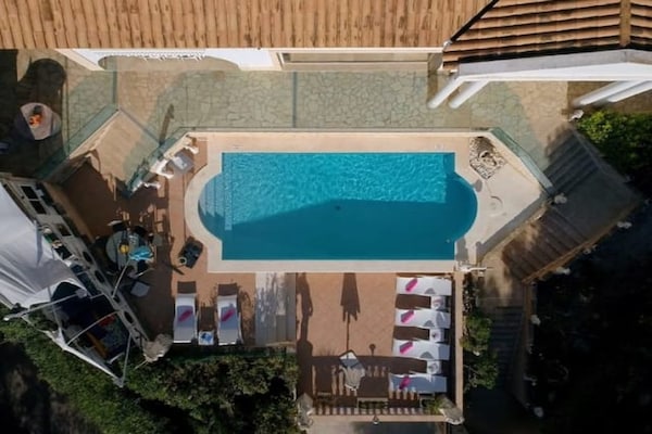 Foto van Villa bij Palma Bay met privézwembad - Vakantiehuis in Portals Nous, Calvia - PoolOfHouse