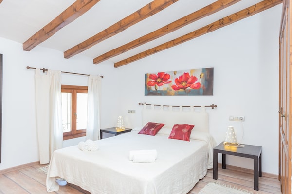 Foto van Ca'n Pou Vell - Villa met privézwembad in Búger - Vakantiehuis in Búger, Illes Balears - BedRoom