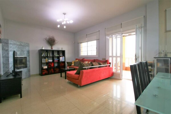 Foto van Vakantiehuis met zwembad - Vakantiehuis in Venta del Pobre - DiningRoom