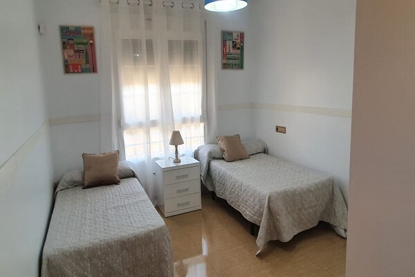 Foto van Vakantiehuis met zwembad - Vakantiehuis in Venta del Pobre - BedRoom