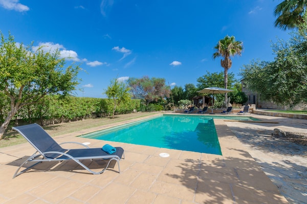 Foto van Villa met terraszicht - Vakantiehuis in Búger , Illes Balears - PoolOfHouse