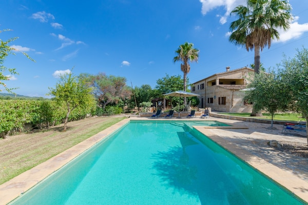 Foto van Villa met terraszicht - Vakantiehuis in Búger , Illes Balears - PoolOfHouse