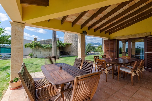 Foto van Villa met terraszicht - Vakantiehuis in Búger , Illes Balears - TerraceBalcony