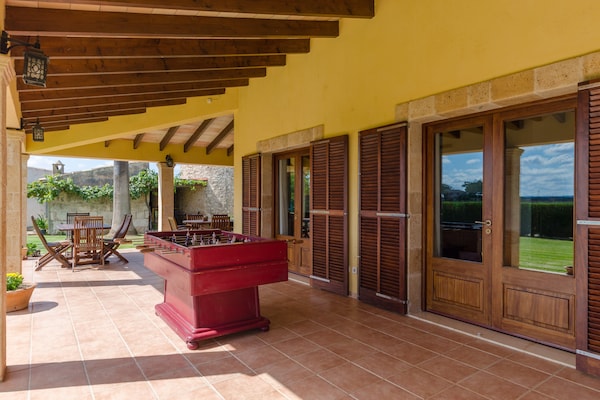 Foto van Villa met terraszicht - Vakantiehuis in Búger , Illes Balears - Facilities