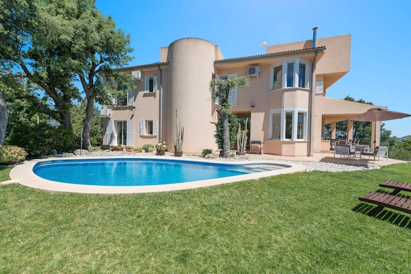 Foto van Villa in Inca met zwembad en prachtig uitzicht - Vakantiehuis in Inca, Illes Balears - ExteriorSummer