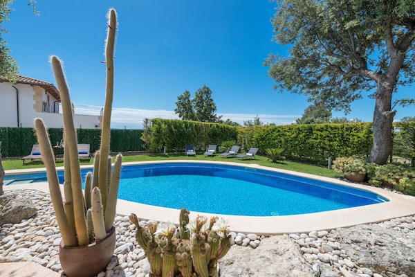 Foto van Villa in Inca met zwembad en prachtig uitzicht - Vakantiehuis in Inca, Illes Balears - PoolOfHouse