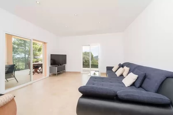 Foto van Villa in Inca met zwembad en prachtig uitzicht - Vakantiehuis in Inca, Illes Balears - LivingRoom