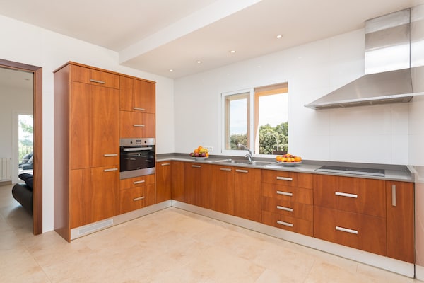 Foto van Villa in Inca met zwembad en prachtig uitzicht - Vakantiehuis in Inca, Illes Balears - Kitchen