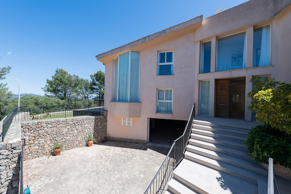 Foto van Villa in Inca met zwembad en prachtig uitzicht - Vakantiehuis in Inca, Illes Balears - ExteriorSummer