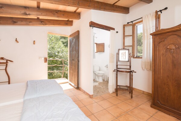 Foto van Rustige finca met uitzicht op het zwembad - Vakantiehuis in Manacor, Illes Balears - BedRoom