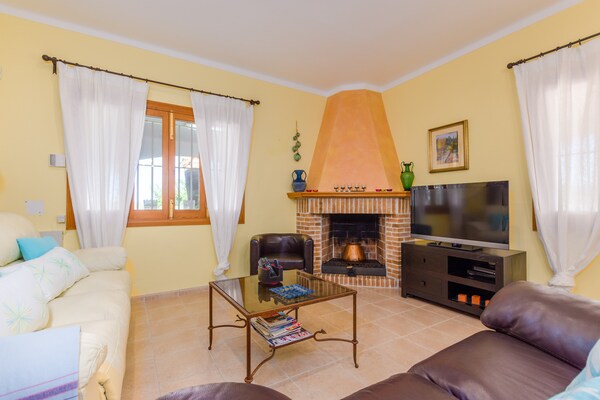 Foto van Charmante retraite vlakbij de zee - Vakantiehuis in Santa Margalida , Illes Balears - LivingRoom