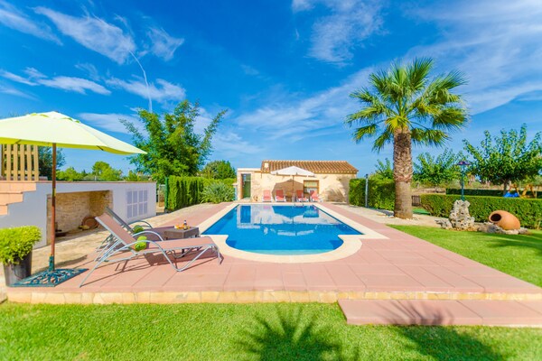 Foto van Charmante retraite vlakbij de zee - Vakantiehuis in Santa Margalida , Illes Balears - PoolOfHouse