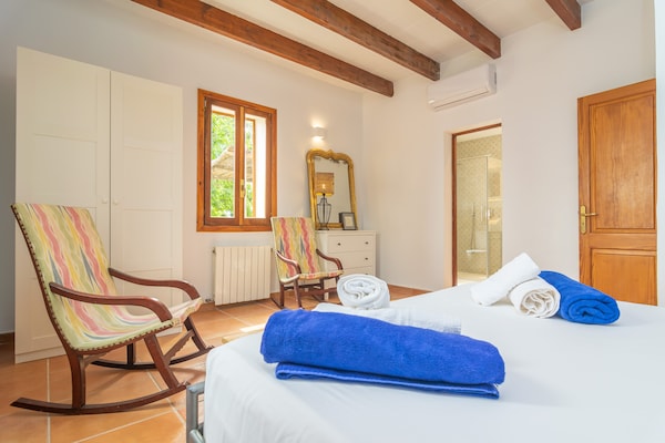 Foto van Saran - Villa met privézwembad in Llucmajor - Vakantiehuis in Llucmajor, Illes Balears - 