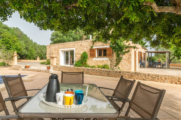 Foto van Saran - Villa met privézwembad in Llucmajor - Vakantiehuis in Llucmajor, Illes Balears - 