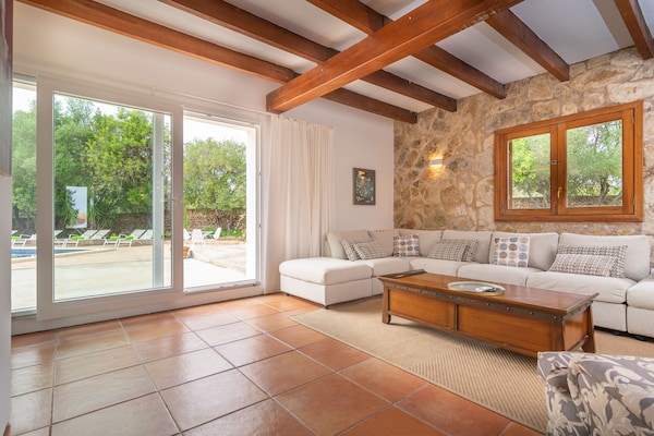 Foto van Saran - Villa met privézwembad in Llucmajor - Vakantiehuis in Llucmajor, Illes Balears - 