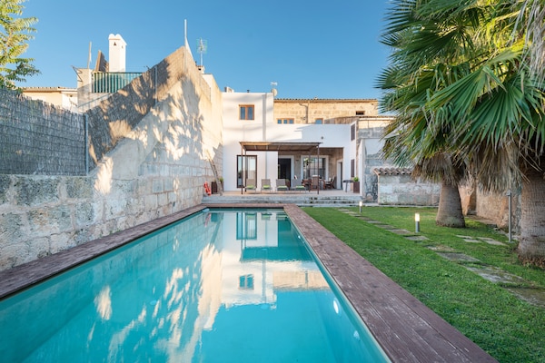 Foto van Algaida villa met zwembad charme - Vakantiehuis in Algaida, Illes Balears - ExteriorSummer