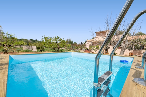 Foto van Villa in Búger met Privézwembad en BBQ - Vakantiehuis in , Illes Balears - 