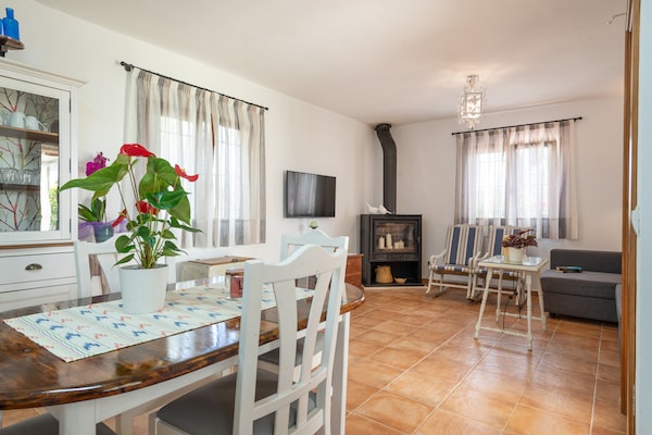 Foto van Villa in Búger met Privézwembad en BBQ - Vakantiehuis in , Illes Balears - 