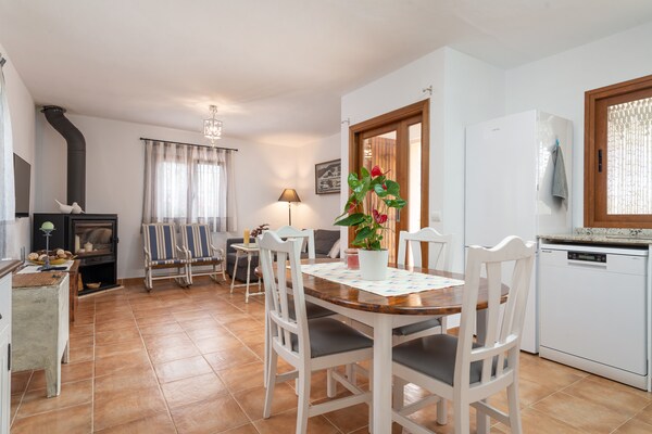 Foto van Villa in Búger met Privézwembad en BBQ - Vakantiehuis in , Illes Balears - 