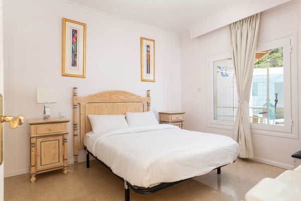 Foto van Villa in Portals Nous met zwembad en zeezicht - Vakantiehuis in , Illes Balears - ExteriorSummer
