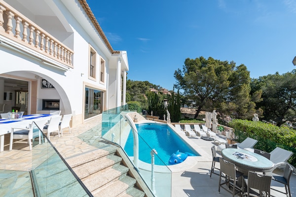 Foto van Villa in Portals Nous met zwembad en zeezicht - Vakantiehuis in , Illes Balears - ExteriorSummer