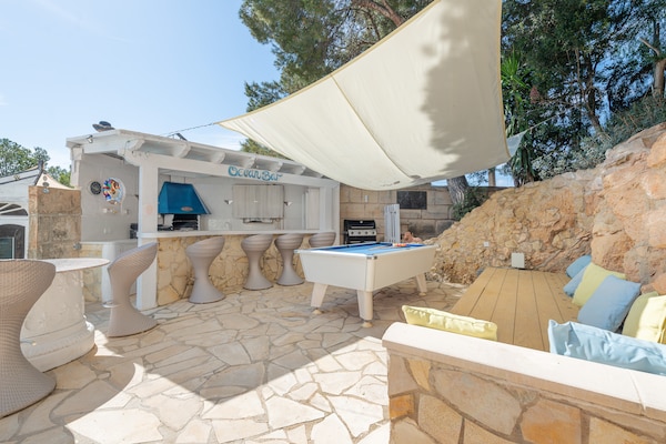 Foto van Villa in Portals Nous met zwembad en zeezicht - Vakantiehuis in , Illes Balears - ExteriorSummer